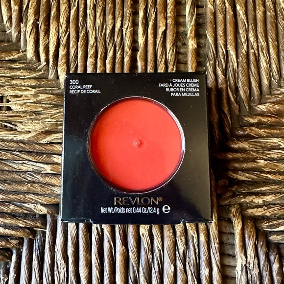 ✨♥️ Revlon Photo Ready Cream Blush ♥️✨ Coral Reef ♥️ - Picture 6 of 9